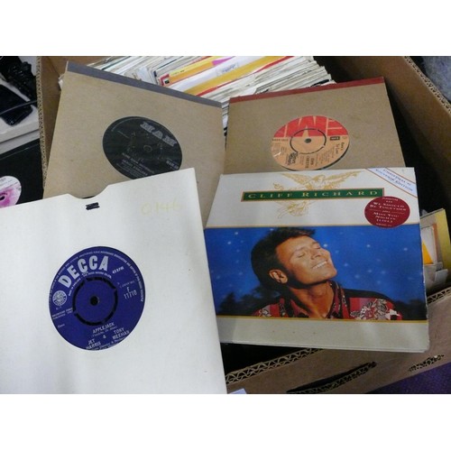 60 - BOX OF 45 RPM RECORDS - PHIL COLLINS, DANNI MINOGUE, DANCING  IN THE STREET (BOWIE/JAGGER) ETC