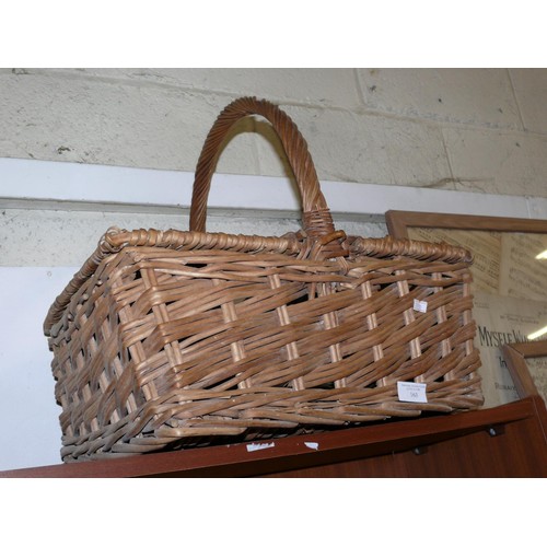 163 - A VINTAGE WICKER PICNIC BASKET