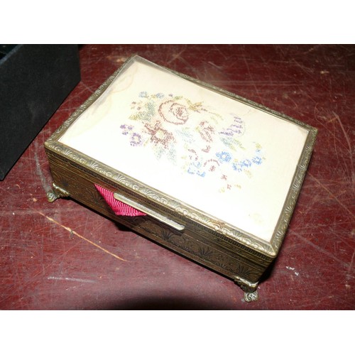 174 - DECORATIVE GOLD BOX WITH CONTENTS OF JEWELLERY BOX, JEWELLERY SCENT BOTTLE CUFFLINKS