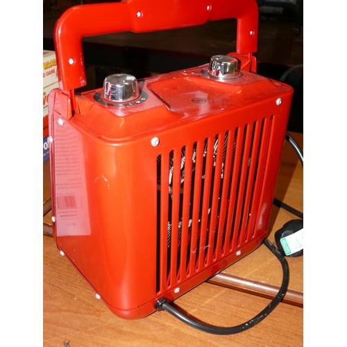 190 - RETRO STYLE HONEYWELL FAN HEATER IN RED