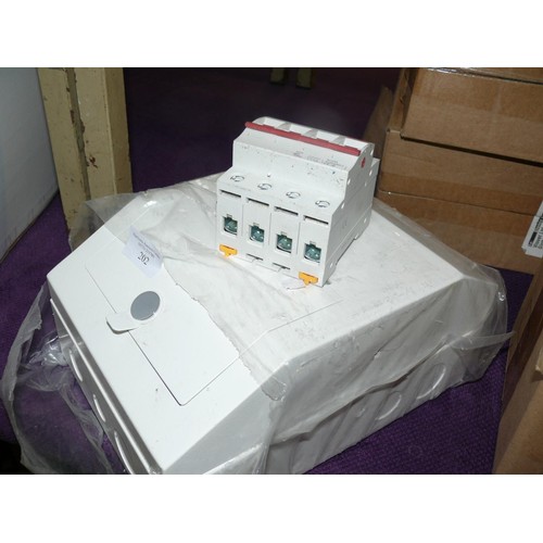 202 - CONTACTUM FUSE BOARD WALL BOX