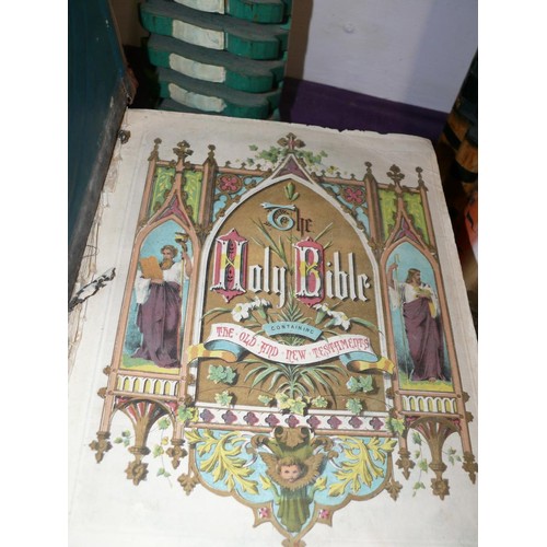 139 - VICTORIAN BIBLE 