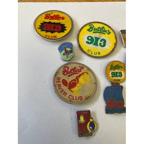 18 - 14 VINTAGE BUTLINS BADGES 1950/60`S,  LOTS OF BEAVER CLUB, 913 CLUB, LOTS OF CAMP ENAMEL BADGES