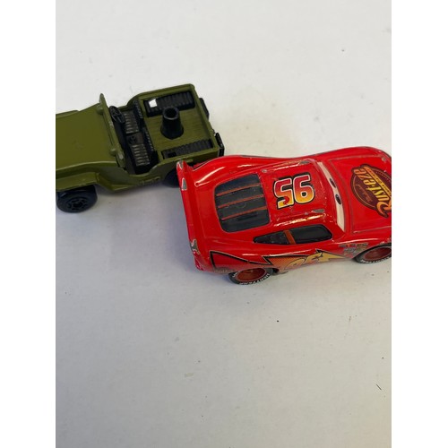 20 - A LOVELY VINTAGE COLLECTION OF COLLECTIBLE TOYS BRITAINS SOLDIERS MATCHBOX MULTI PLOUGH PLUS OTHERS ... 