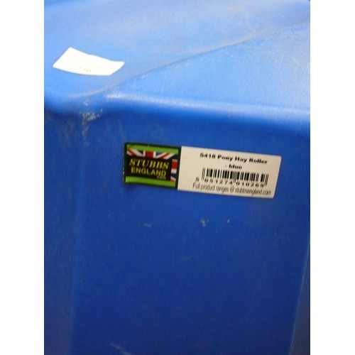 236 - HEAVY DUTY GENERAL WASTE SACK AND A PONY HAY ROLLER IN BLUE