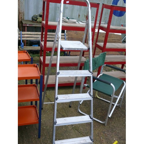 313 - 5 STEP ALUMINIUM STEP LADDER