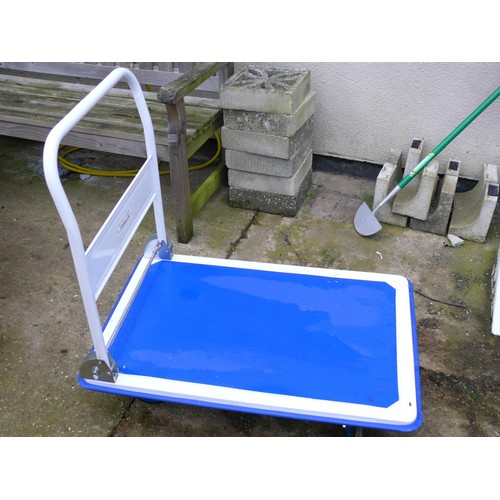 315 - MOVING DOLLY ON CASTERS, 300KGS WEIGHT CAPACITY WITH A FOLD FLAT HANDLE IN BLUE AND WHITE