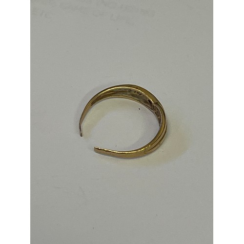 33 - A SCRAP 9CT GOLD RING WEIGHT 1.71GR