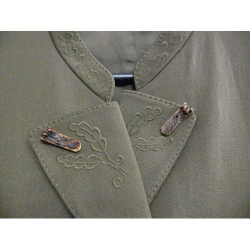 361 - VINTAGE GERMAN TRACHTEN JACKET WITH ANTLER BUTTONS