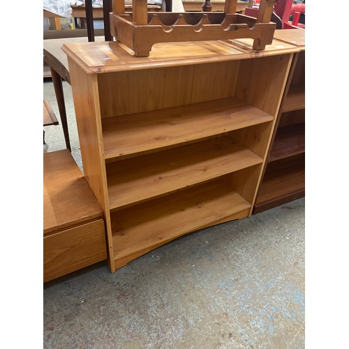 385 - PINE 3 SHELF BOOKCASE