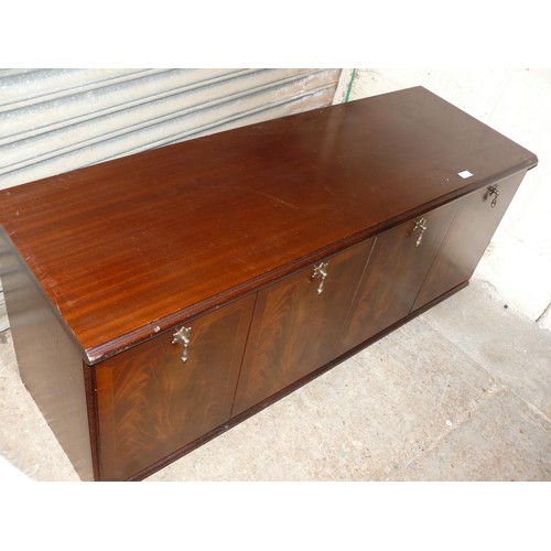 413 - DARK WOOD SIDEBOARD WITH 4 CUPBOARDS AND METAL HANDLES