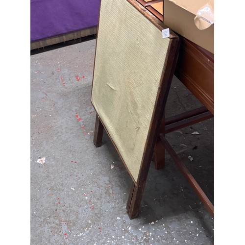 253 - VINTAGE FOLDING TABLE