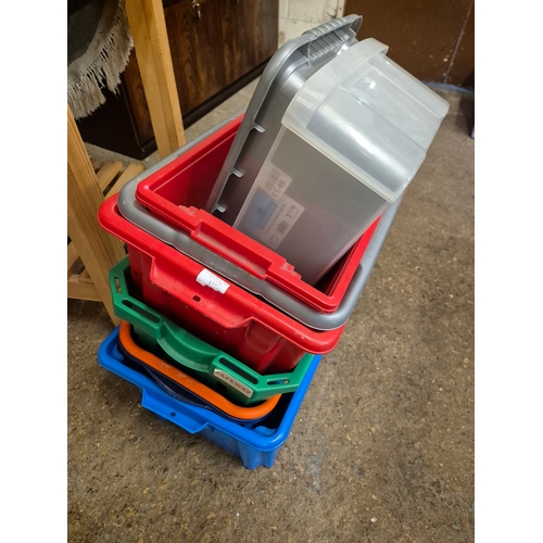 412B - 8 VARIOUS STORAGE TUBS