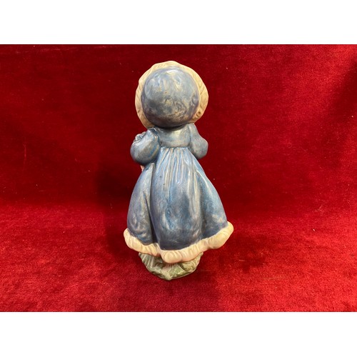 133 - LLADRÓ #2419.KEEP Me Warm Figurine.Retired Rare Lladró.Collectible Spanish Hand Made Porcelain.Gres ... 