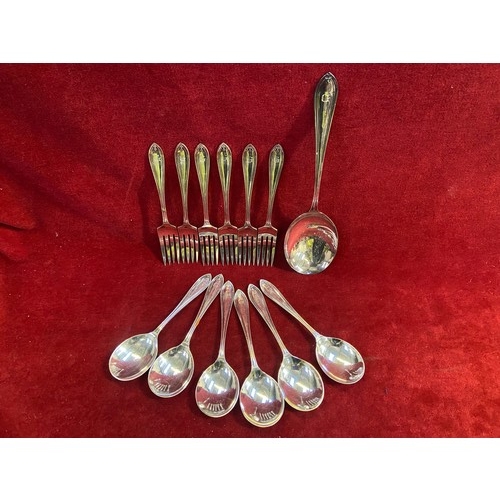 116 - Abbey plate EPNS flatware cutlery, engraved with a G on the handles, consisting of 1x serving spoon,... 