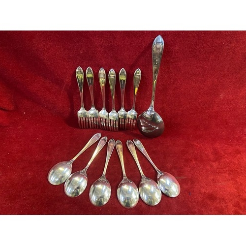 116 - Abbey plate EPNS flatware cutlery, engraved with a G on the handles, consisting of 1x serving spoon,... 