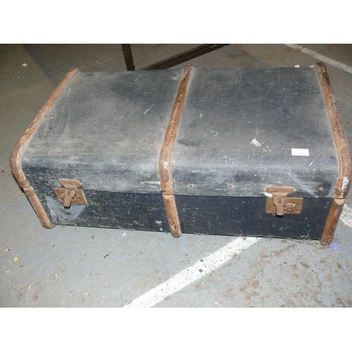 168 - Banded steamer trunk BLUE - vintage luggage