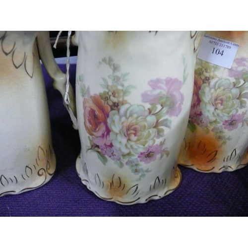 104 - A GRADUATED SET OF 3 VICTORIAN JUGS IN CROWN DEVON STYLE