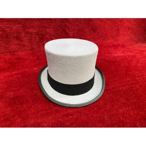 160 - NEW Ascot Fur Felt grey top hat by Christy's of London - Size: 58cm (M/L).