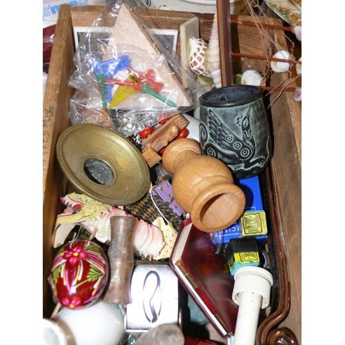 283 - BOX OF VINTAGE TRINKETS