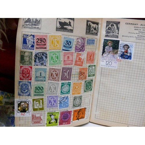 53 - 3 STAMP ALBUMS, FIRST HALF AND MID 20TH CENTURY STAMPS TOGETHER WITH LOOSE STAMPS AND A BAG WITH CIG... 