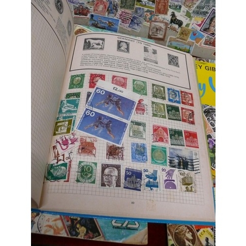 53 - 3 STAMP ALBUMS, FIRST HALF AND MID 20TH CENTURY STAMPS TOGETHER WITH LOOSE STAMPS AND A BAG WITH CIG... 