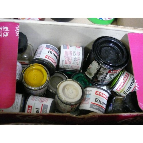 58 - BOX CONTAINING 9 BOTTLES OF HOBBYCRAFT READY MIXED PAINT AND OVER 20 SMALL TINS OF HUMBROL ENAMEL PA... 