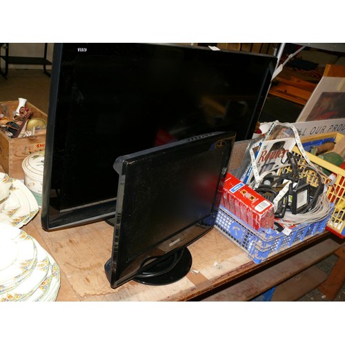 263 - PANASONIC TV 32 INCH SCREEN AND A SMALL 15 INCH TECHNIKA TV