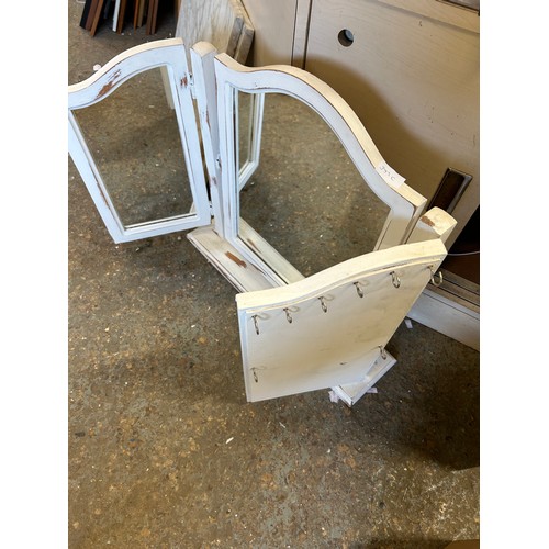 393C - TRIPLE VANITY MIRROR IN OFF WHITE