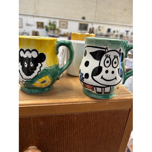 468 - SHEEP & COW MUGS, OVEN TO TABLEWARE DISHES AND A GLASS BOWL