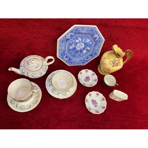 199 - Mixed job lot of vintage ceramics, including:
1. Part tea service - Royal Standard Garland pattern.
... 