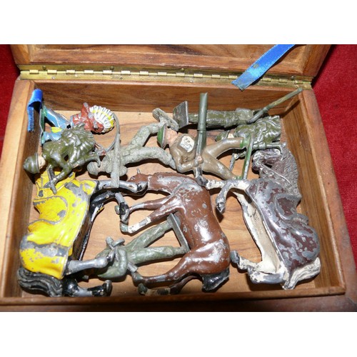 97 - WOODEN BOX WITH CONTENTS OF VINTAGE LEAD FIGURES