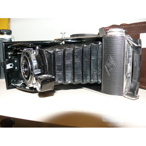 83 - AGFA BILLY RECORD CAMERA WITH LEATHER CASE