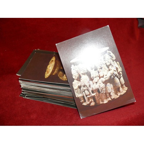 79 - LARGE COLLECTION OF UNUSED POSTCARDS SHOWING AFRICAN ARTEFACTS