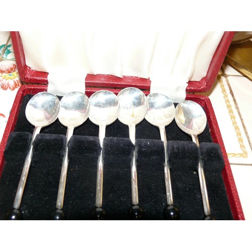 131 - BOXED SET OF 6 SILVER PLATED COFFEE SPOONS AND A PAIR OF SILVER PLATE GRAVY BOATS WITH BROAD ARROW M... 