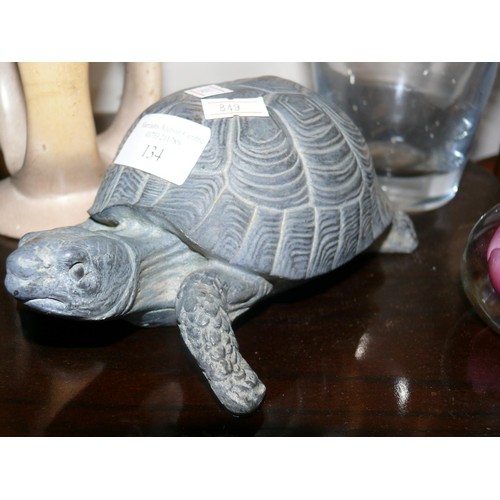 134 - GLASS FLOWER PAPERWEIGHT, TORTOISE FIGURE, GLASS HANDKERCHIEF STYLE VASE AND A CONTEMPORARY SCULPTUR... 