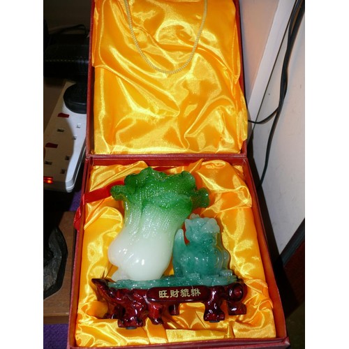 60 - ORIENTAL FENG SHUI STATUE OF A BOK CHOY AND FOO DOG   IN ORIGINAL FITTED BOX