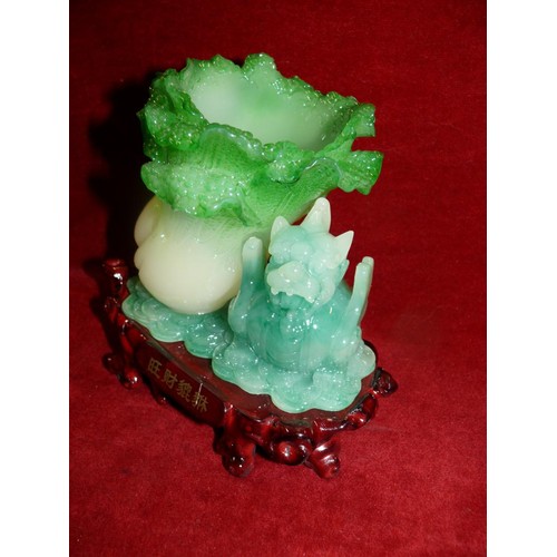 60 - ORIENTAL FENG SHUI STATUE OF A BOK CHOY AND FOO DOG   IN ORIGINAL FITTED BOX