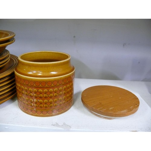 98 - COLLECTION OF HORNSEA 'SAFFRON' CERAMIC TABLEWARE TO INCLUDE BISCUIT BARREL, JUGS, PLATES ETC