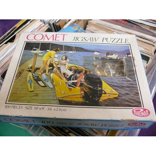 123 - COLLECTION OF VINTAGE GAMES AND PUZZLES TO INCLUDE JACK STRAWS, TRAFALGAR SQUARE, ELECTRONIC QUIZ CO... 