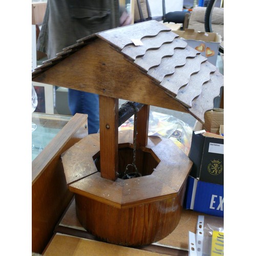 234 - LARGE WOODEN WISHING WELL BIRD FEEDER