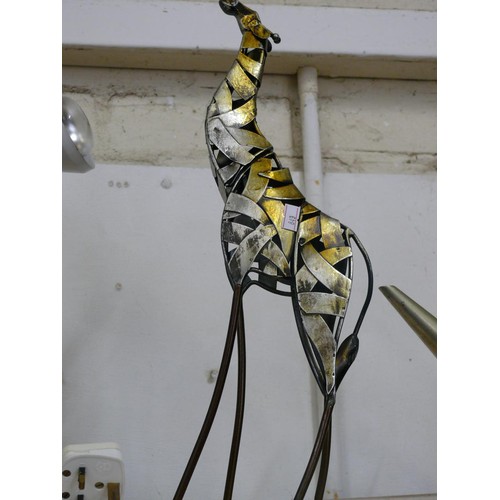 88 - TALL METALWORK GIRAFFE SCULPTURE