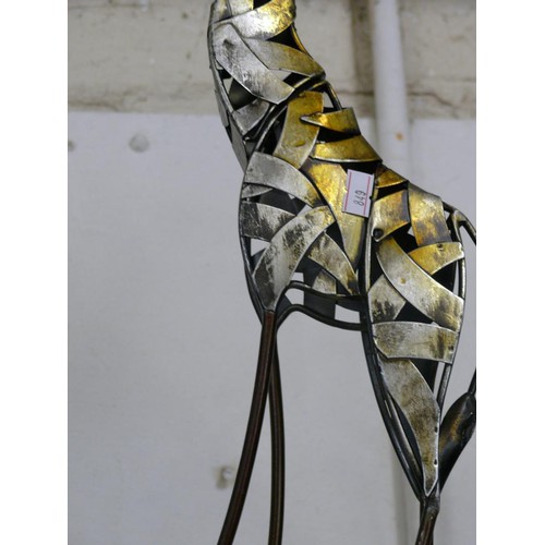 88 - TALL METALWORK GIRAFFE SCULPTURE