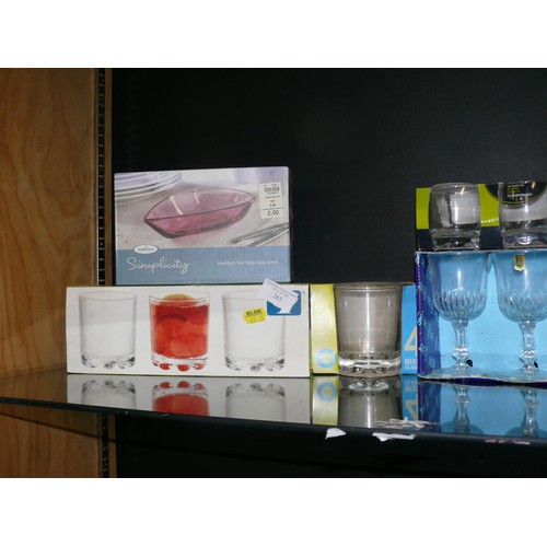 265 - COLLECTION OF BOXED GLASSWARE, AMETHYST TEARDROP GLASS BOWL, TUMBLERS, SHOT GLASSES ETC