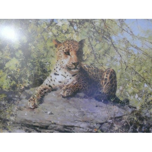 292 - VERY LARGE FRAMED AND GLAZED PRINT OF THE SENTINEL BY DAVID SHEPHERD LIMITED EDITION 286/1500