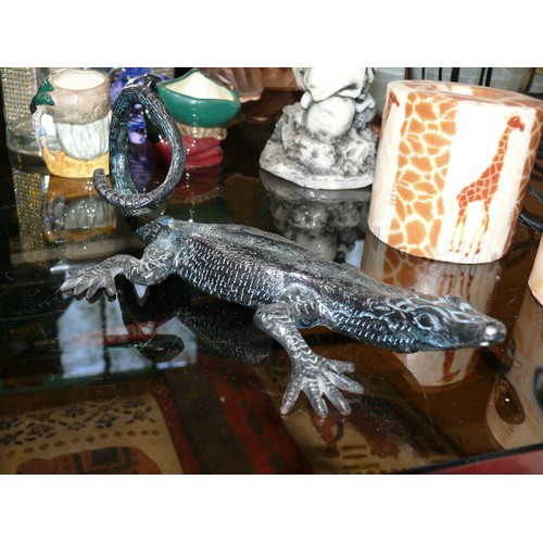 295 - HEAVY METAL LIZARD FIGURINE