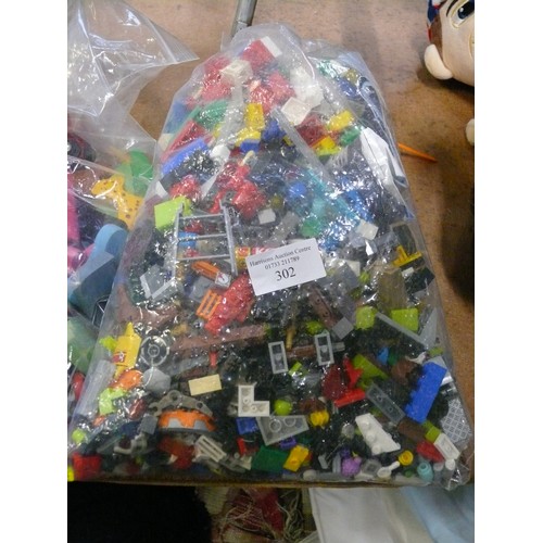 302 - 1.2KG BAG OF MIXED LEGO