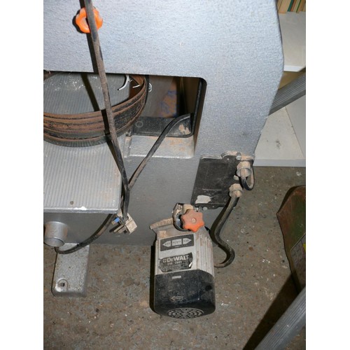 382 - DEWALT BAND SAW DW3501