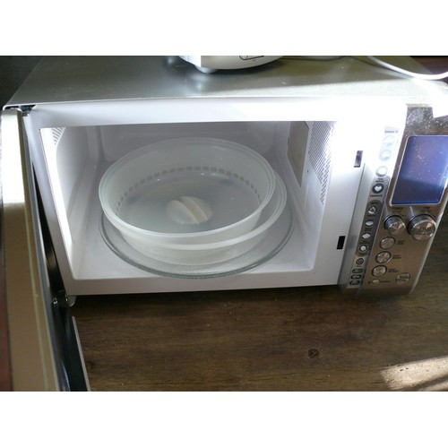 406 - SAGE MICROWAVE 1100W IN METALLIC FINISH