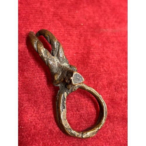 23B - UNUSUAL RING IN THE FORM OF AN ANTELOPE - POSSIBLY AFRICAN